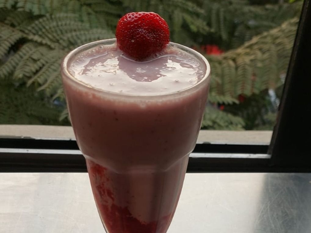 Creamy Strawberry Shake