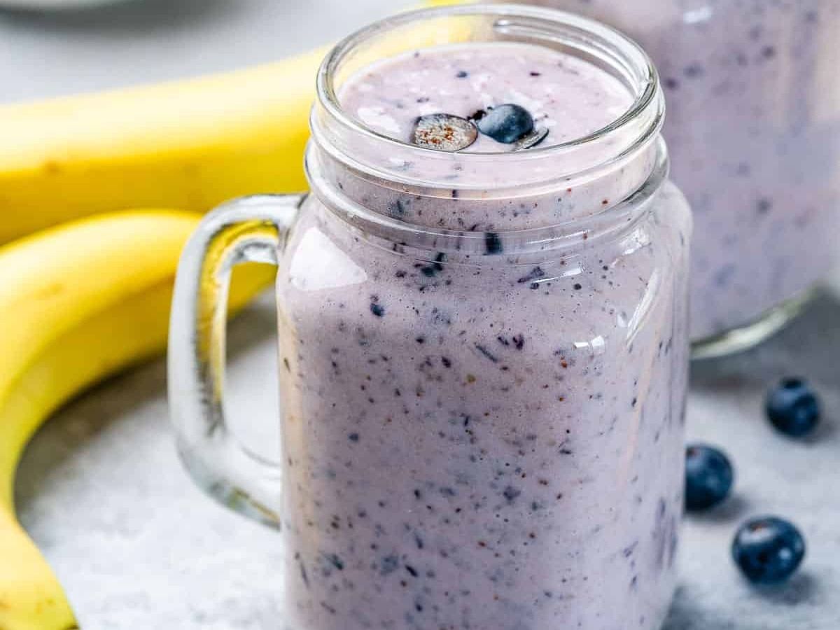 Banana and Blueberry Cocktail