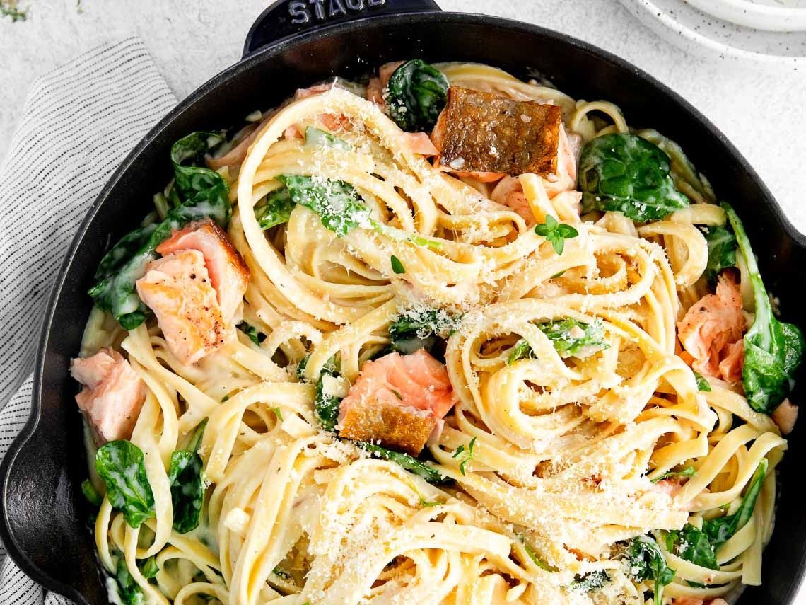 Smoked salmon pasta