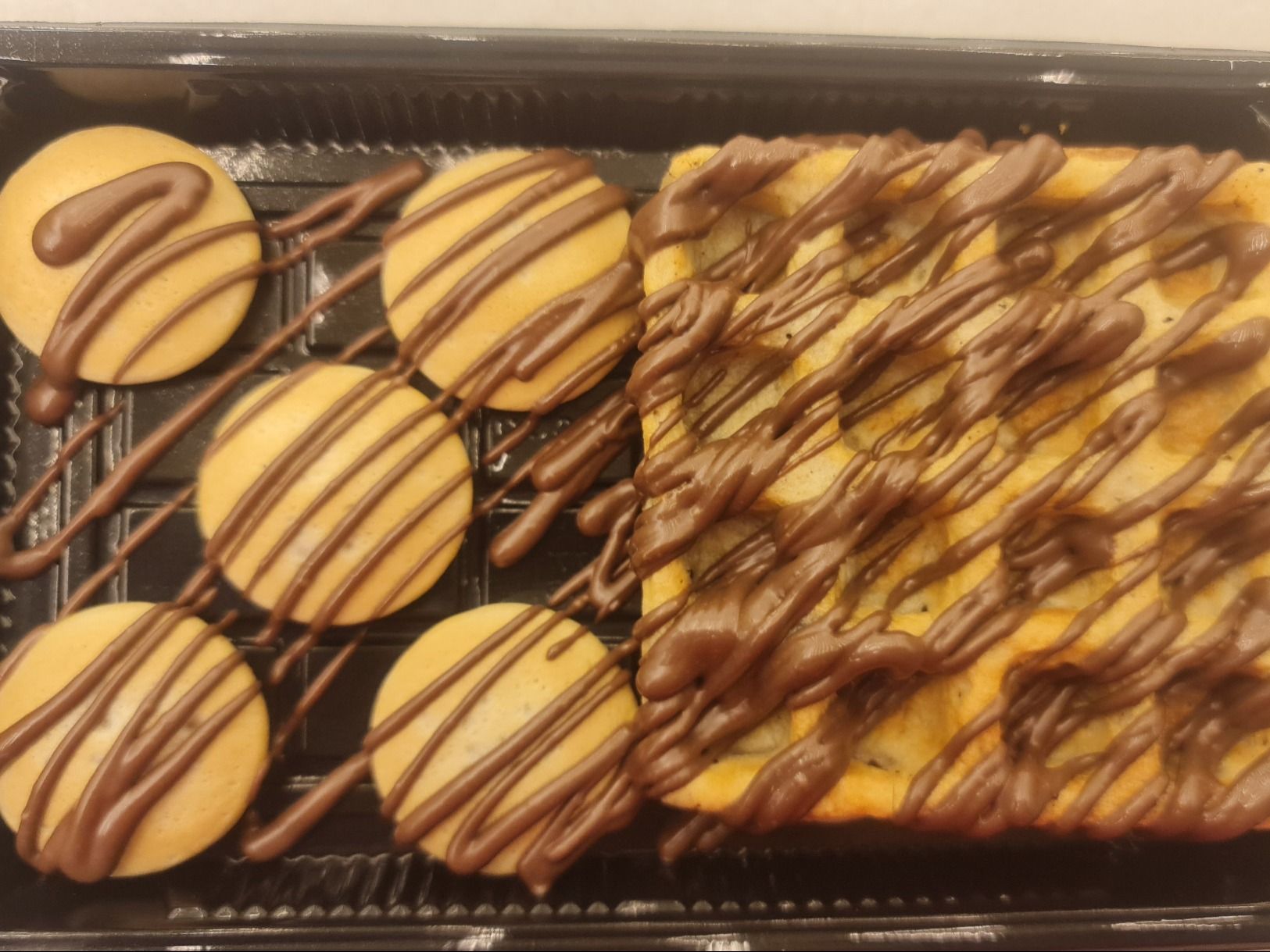 Mini Pan Waffle With Chocolate Sauce