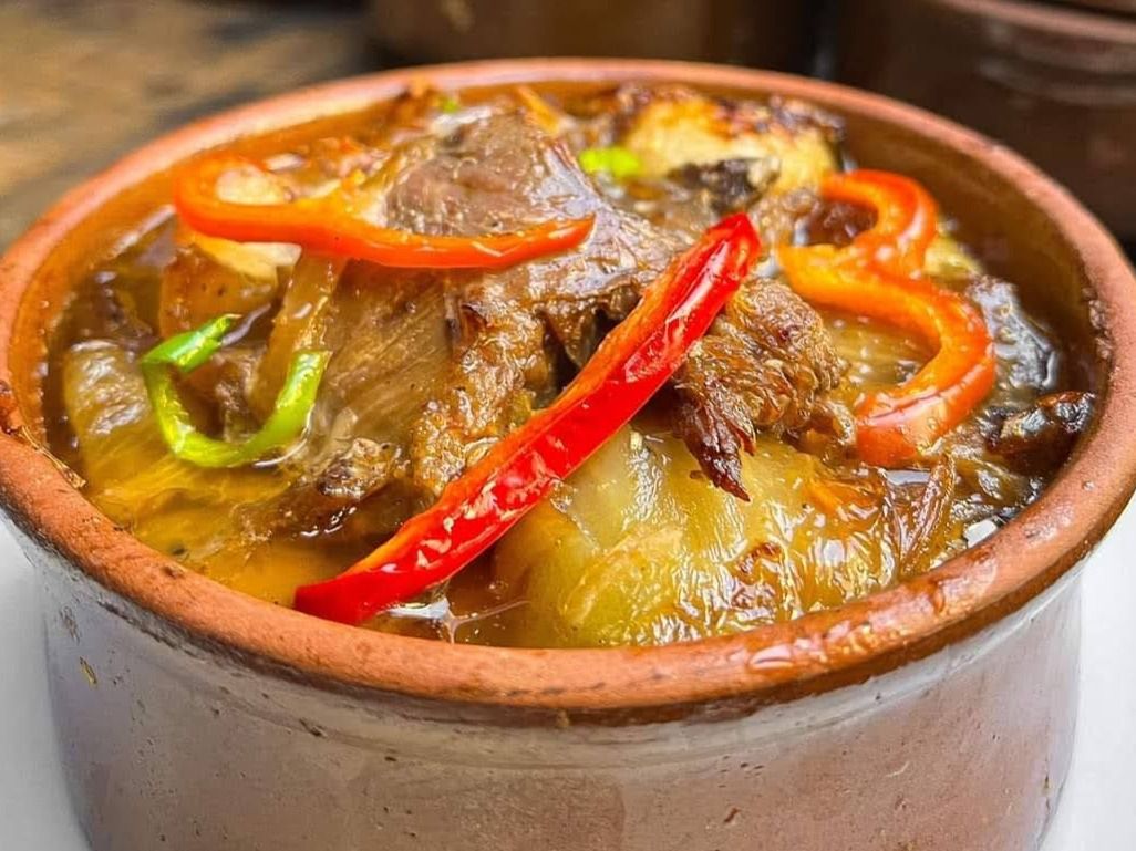 Beef Tagine with Onions and Rice