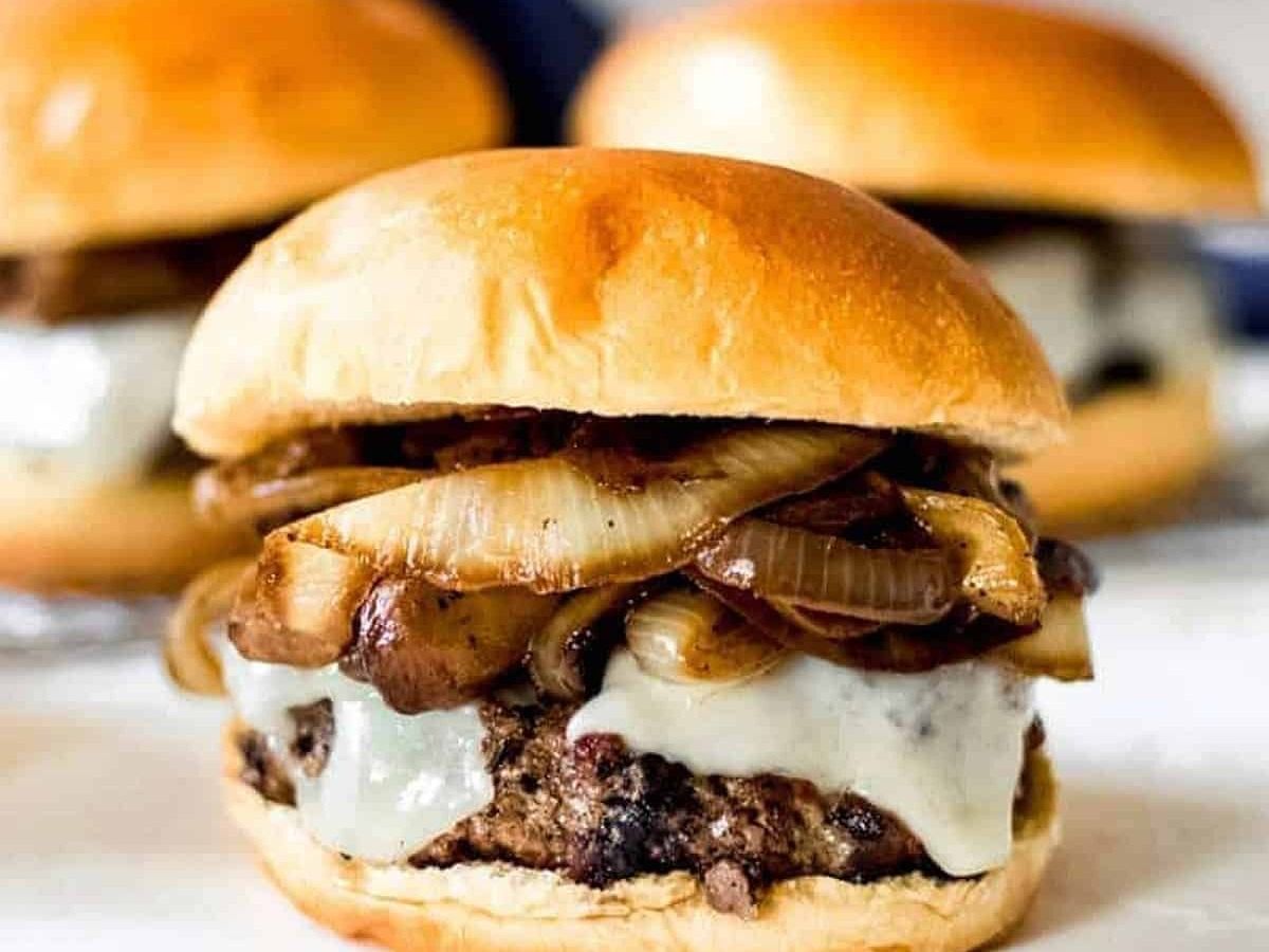 Smoky Buddy's Beef Burger