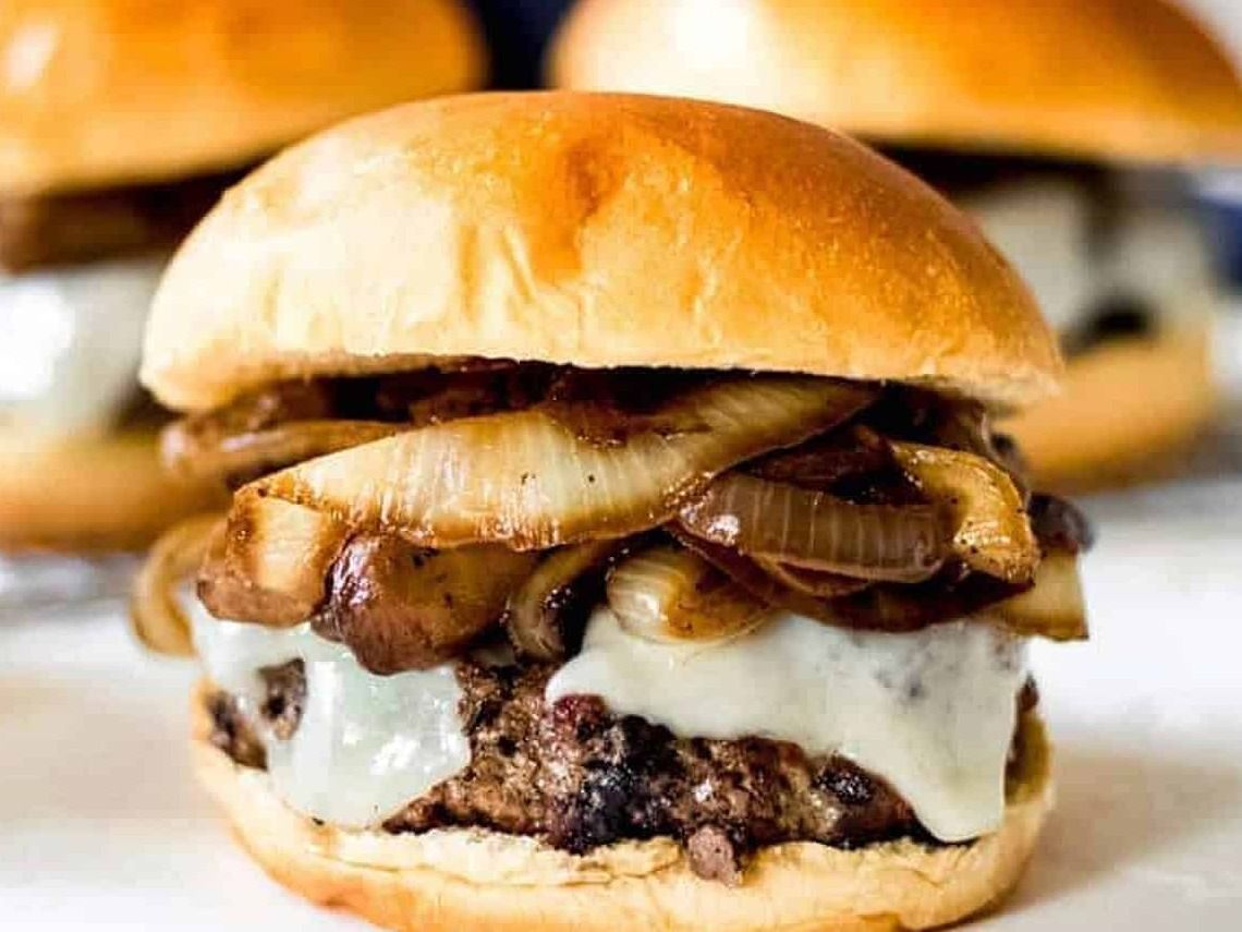 Buddy's Beef Burger