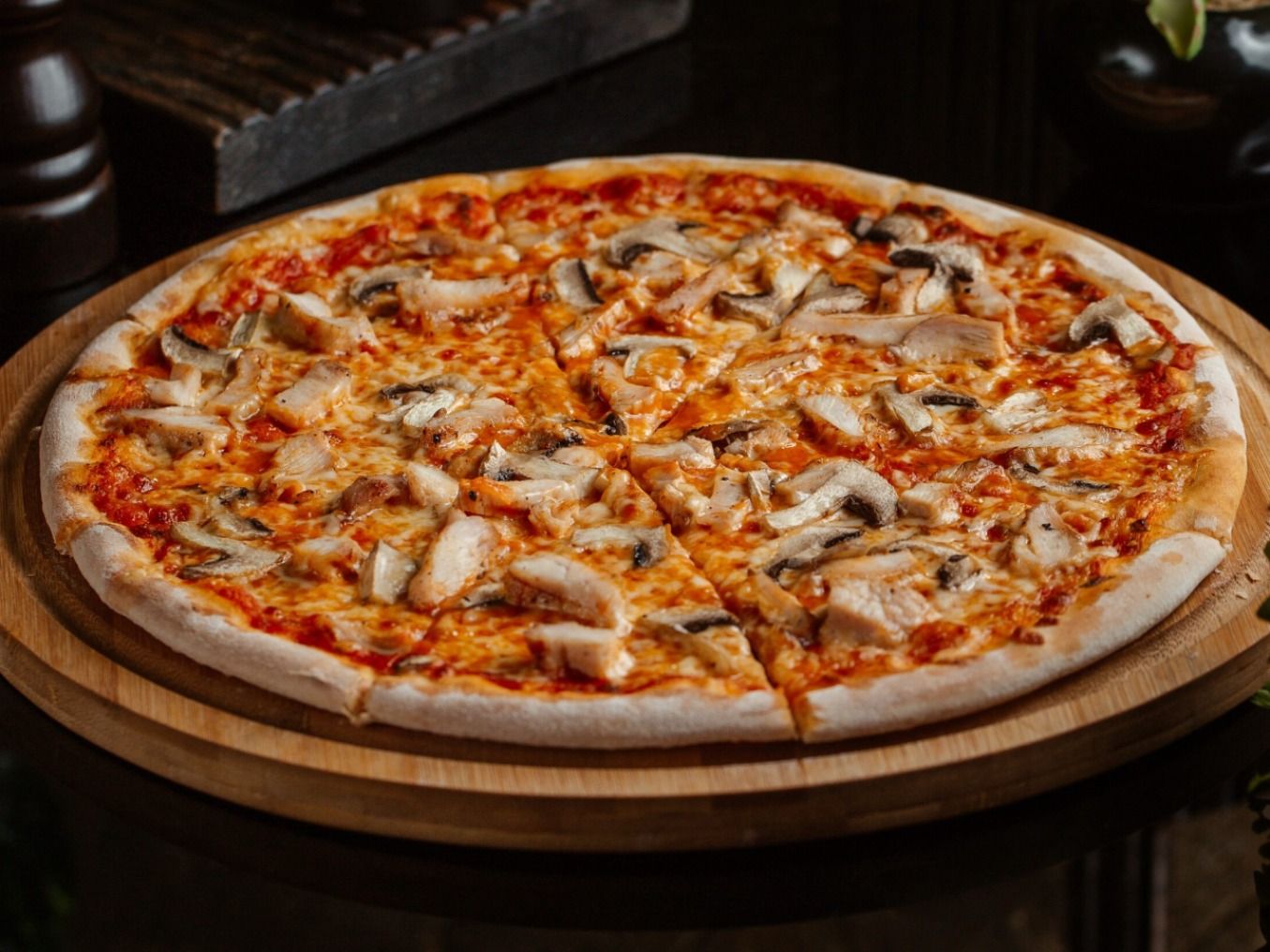 Pizza Fungi Large