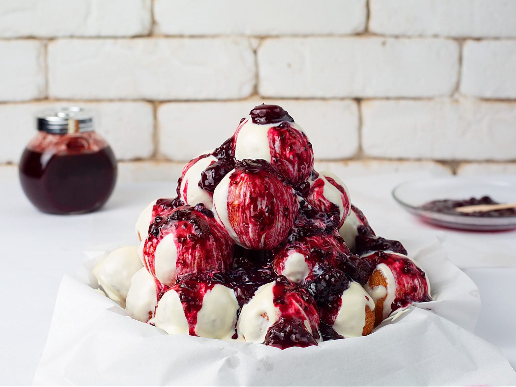Zalabia With White Chocolate And Blueberry