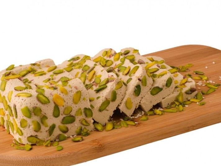 حلاوة طحينية بالفستق