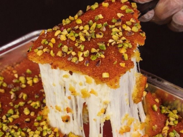 Fine and Coarse Kunafa Mix Plate
