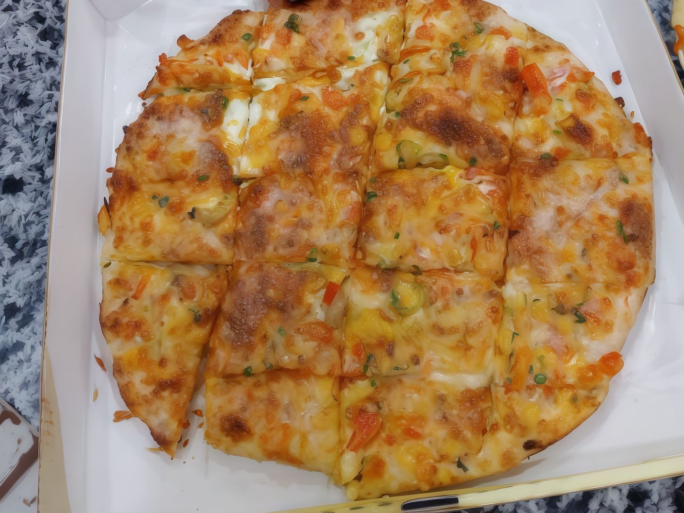 Eastern Mixed Cheese Pizza