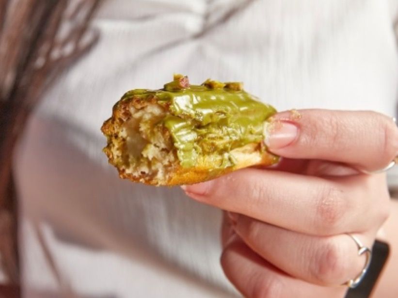 Eclair Pistachio