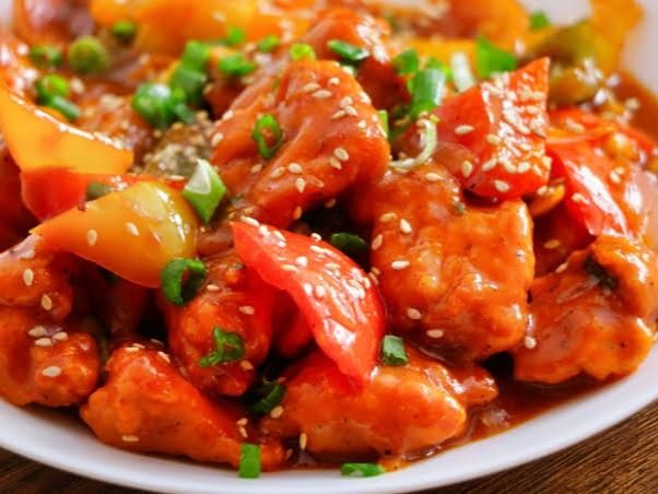 Chicken Kadai Pieces With Tomatoes And Pepper
