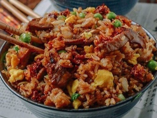79. Khow Pud Nue (Beef)
