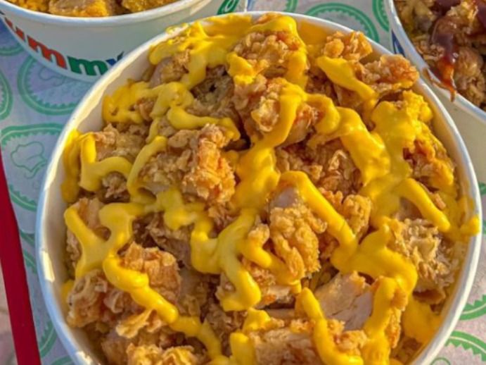 Crispy Chicken Cheddar Sauce Fattah