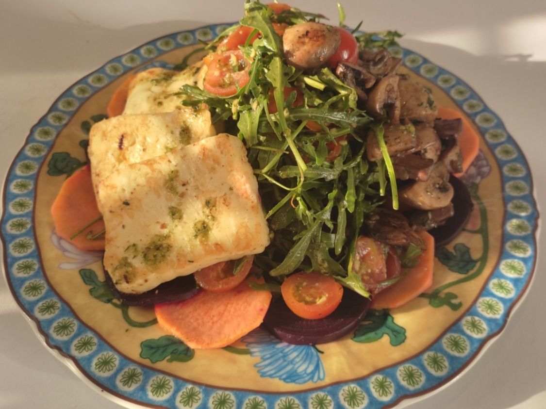 Beetroot Halloumi Salad
