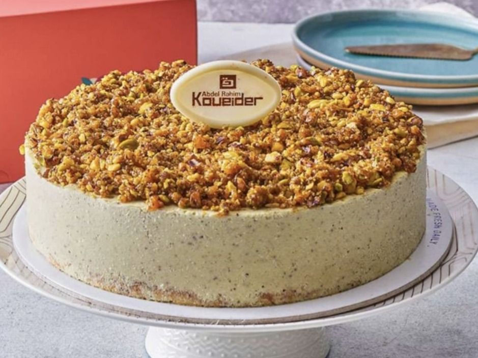 Pistachio ice cream cake