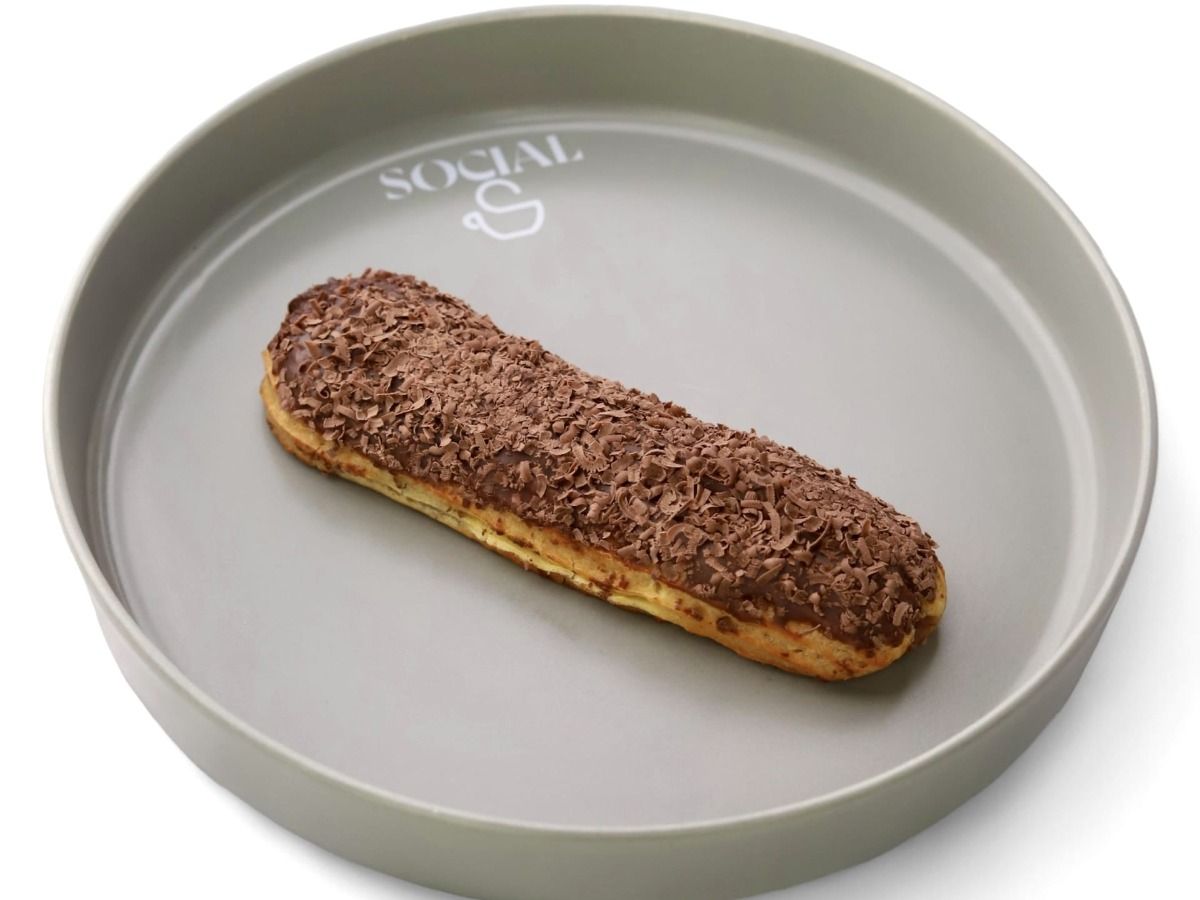 Chocolate Eclair