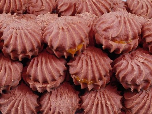 Brown Petit Four