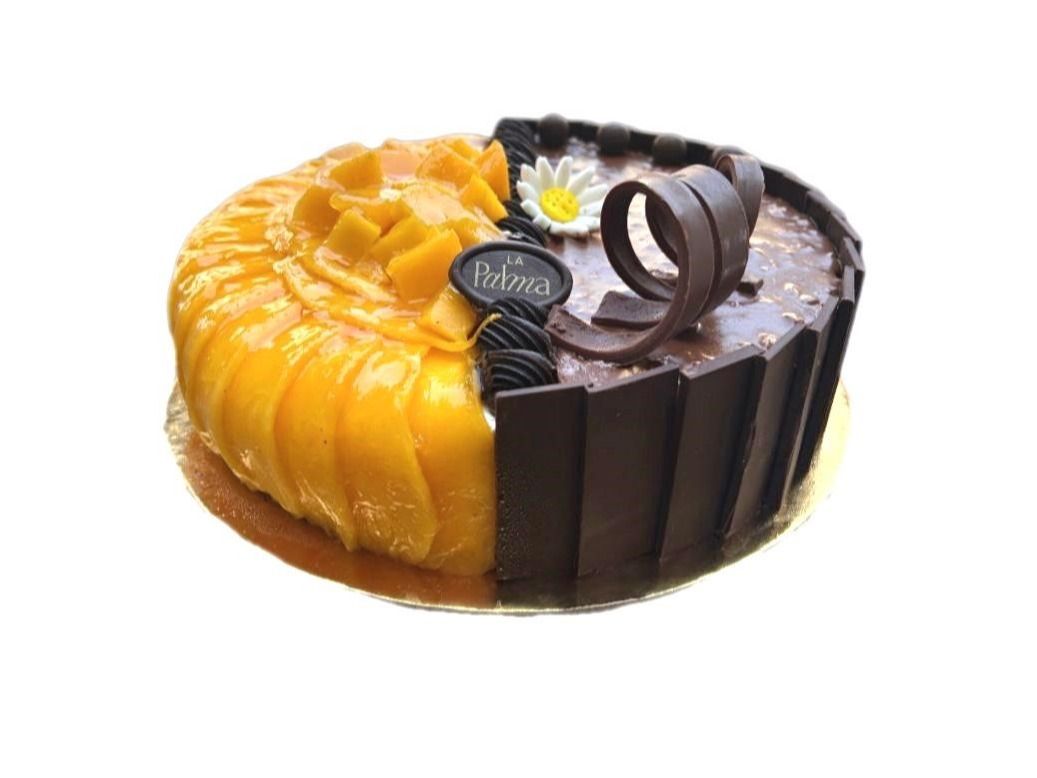 Half Fruit and Half Chocolate Tort