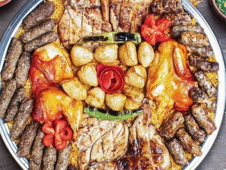 صينية البركان تكفي 10 أفراد