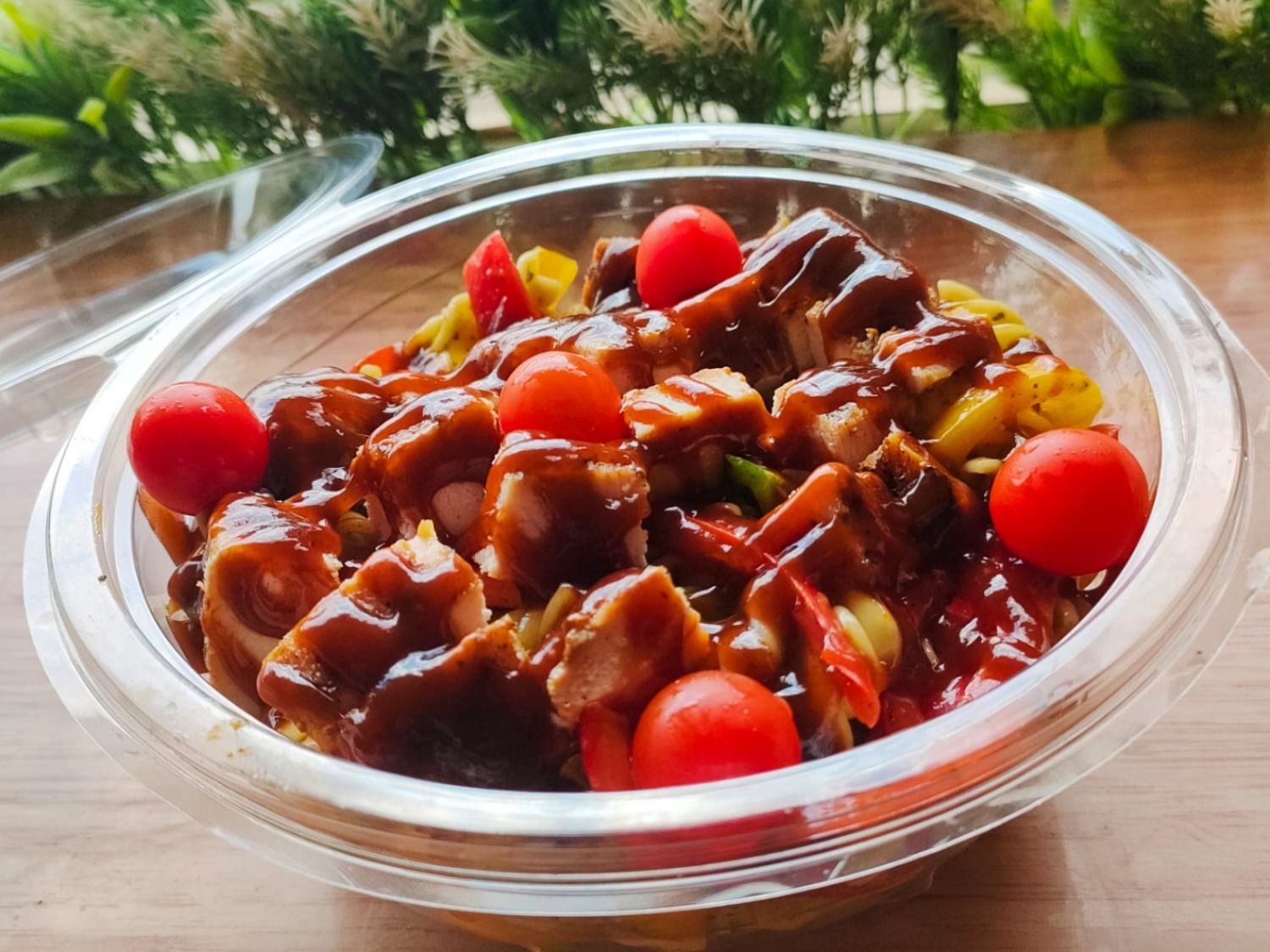Super Pasta Chicken BBQ 549 Calories