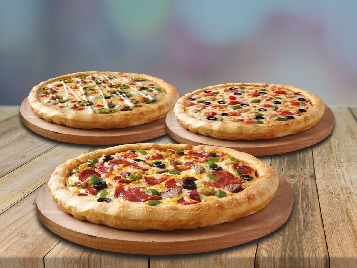 3 Medium Pizzas on Offer