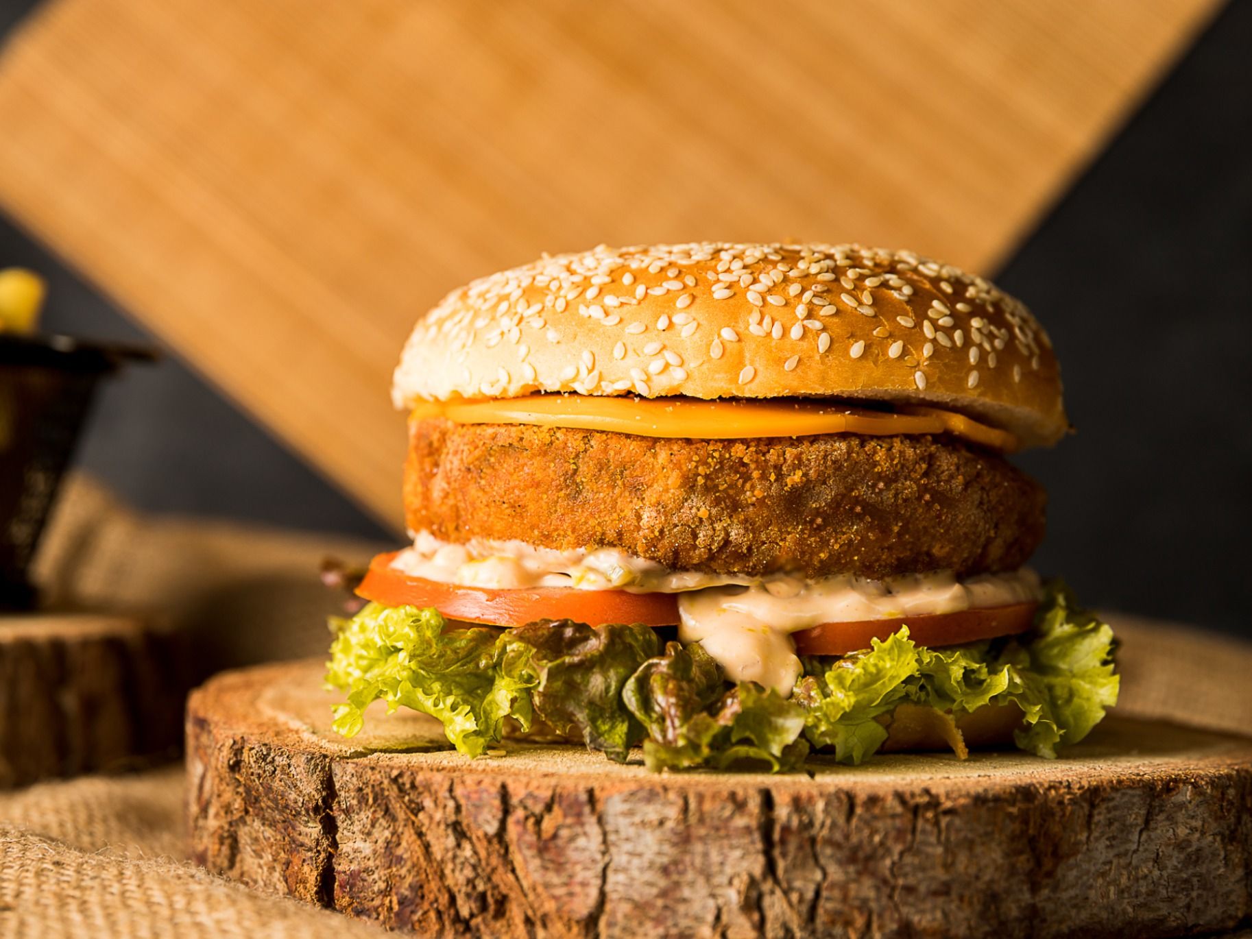 Beef Burger & Crispy Chicken
