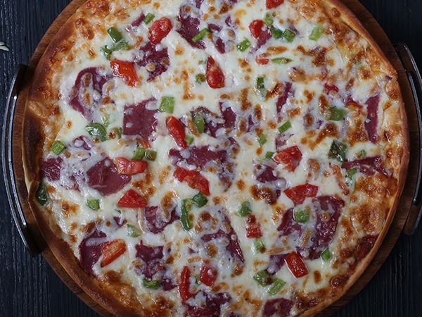 Pastrami Pizza