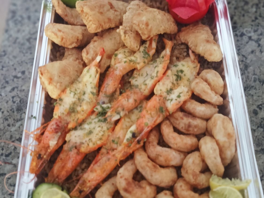 Tray alruwqan