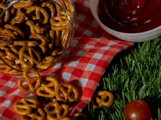 Pretzel With Ketchyp