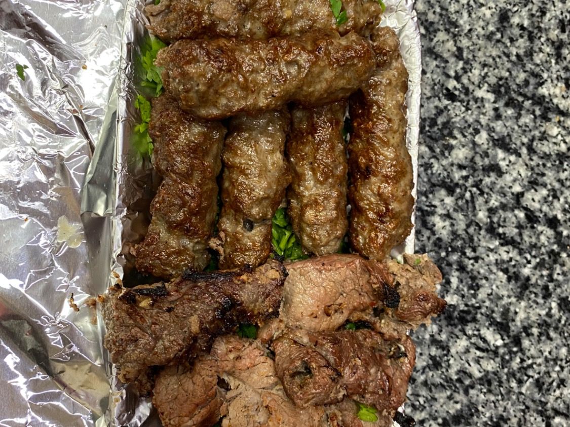 Three-quarters kilo mixed grills