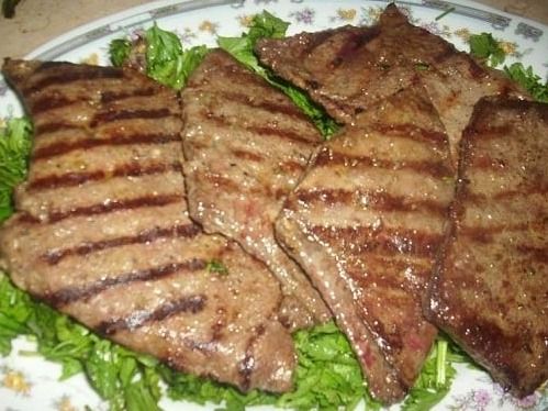 Grilled liver slices