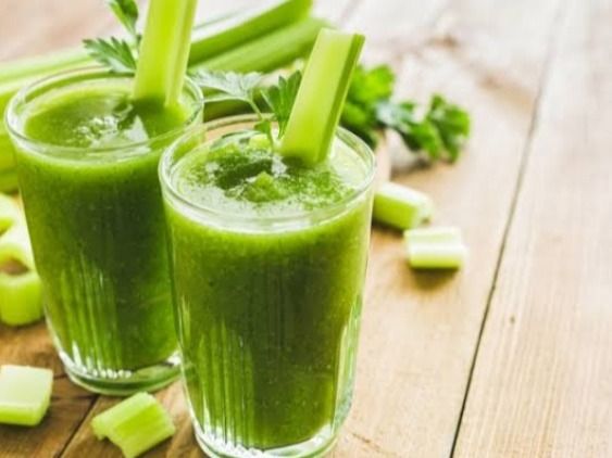Celery juice with parsley