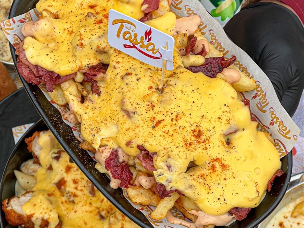 Cheesy Potatoes With Mozzarella Or Sauce