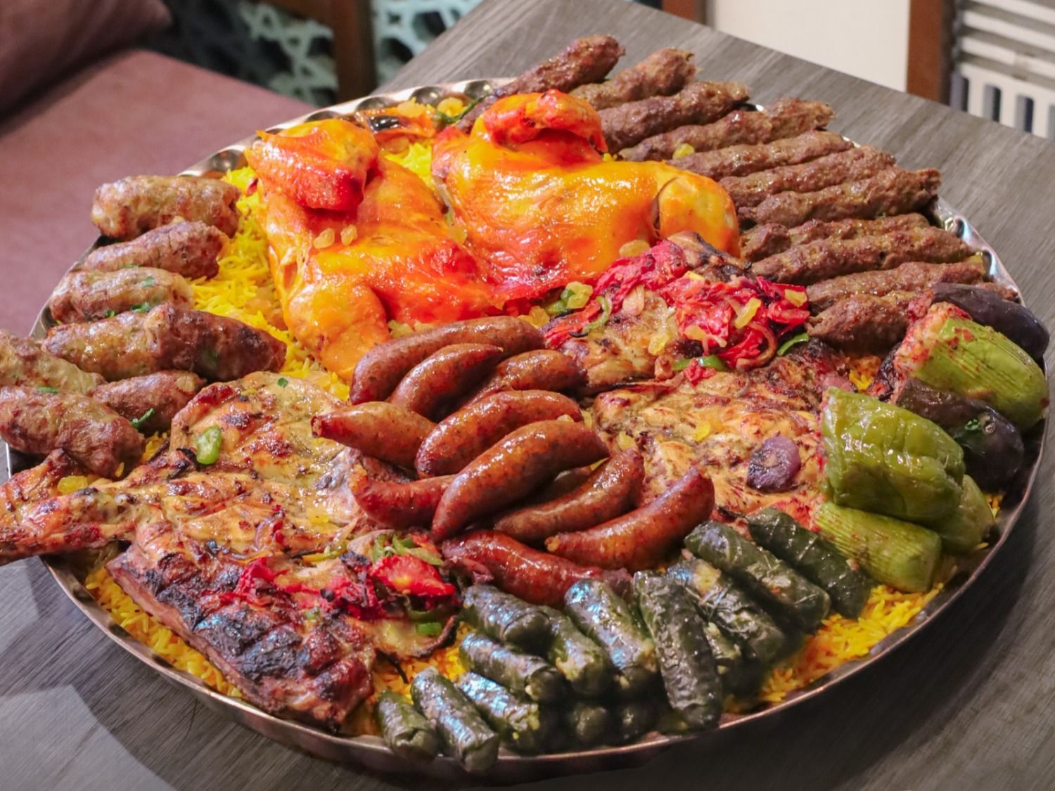 صينية المزاج تكفي 8 أفراد