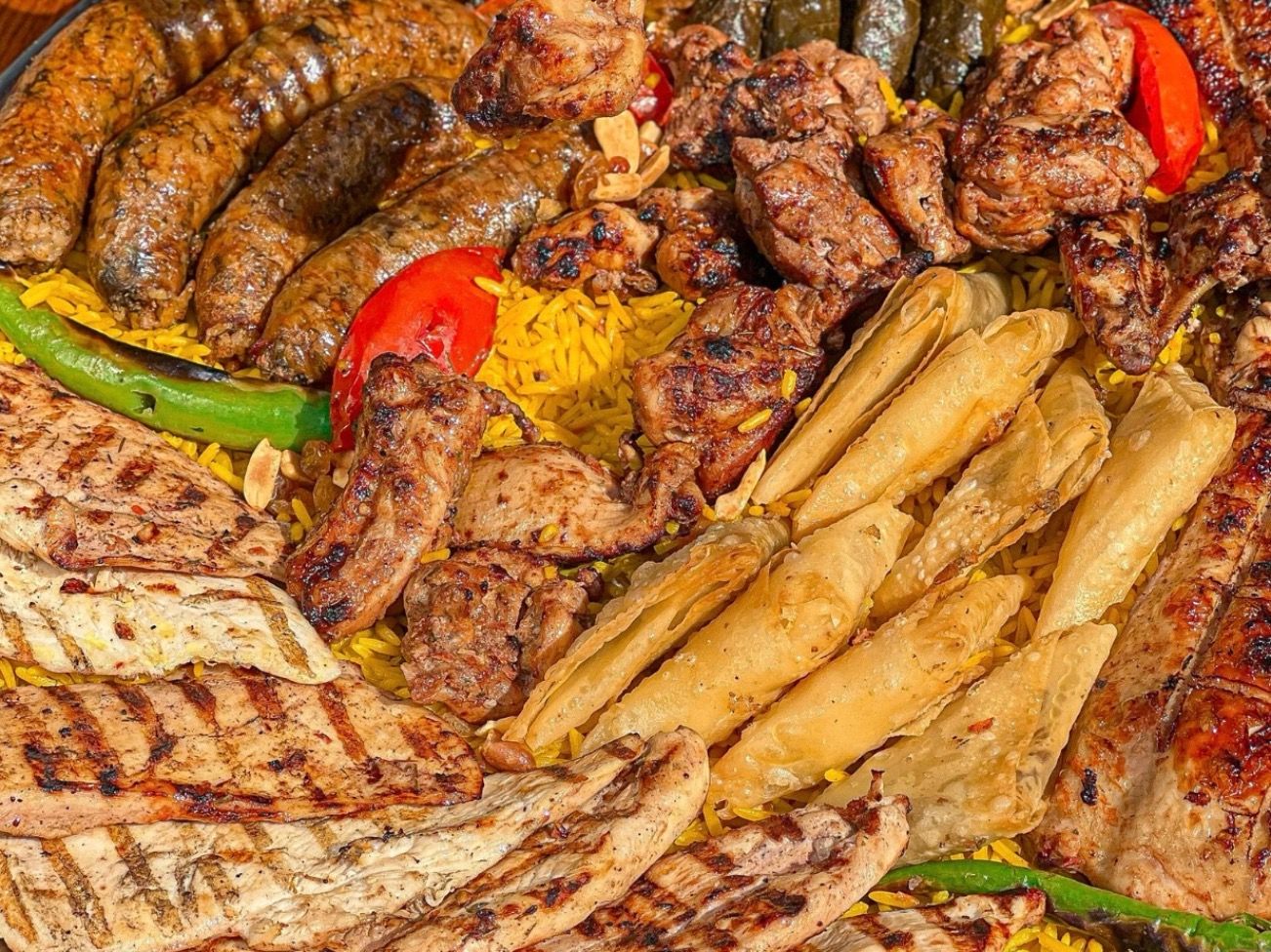 El Akeel Tray