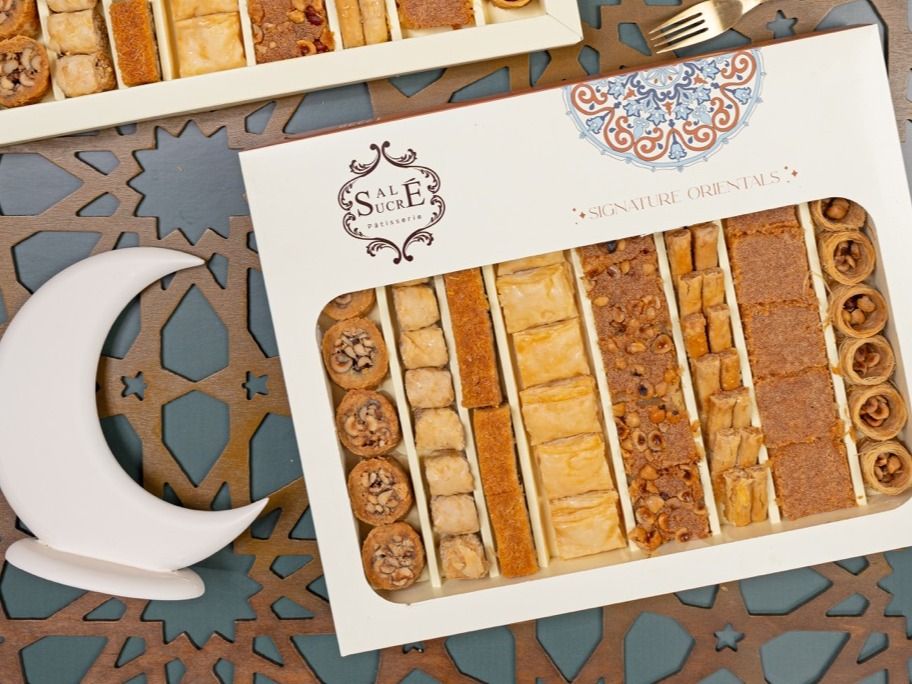 طبق حلويات شرقية 6