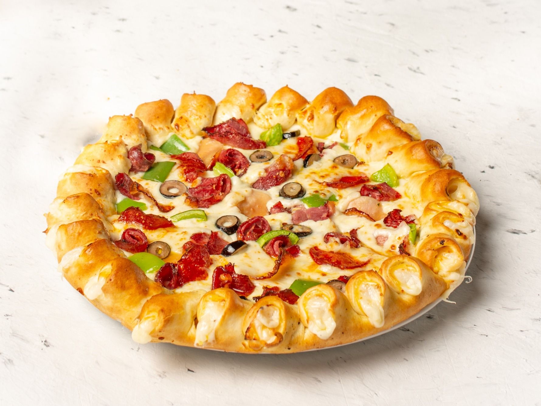 Europe Kingdom Beef Bacon Pizza Medium