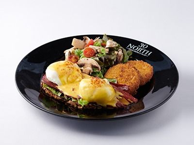 Classic Eggs Benedict