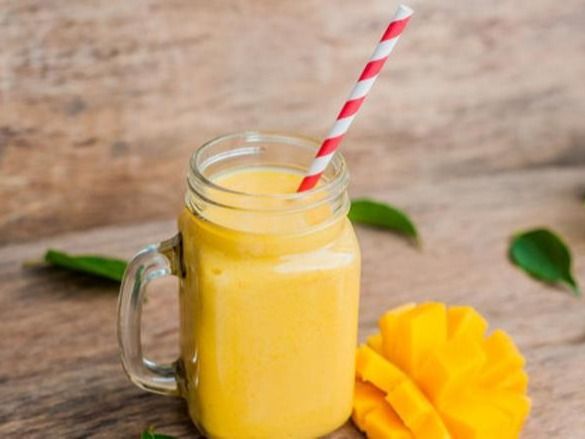 OI04- Mango Lassi In Indian Style