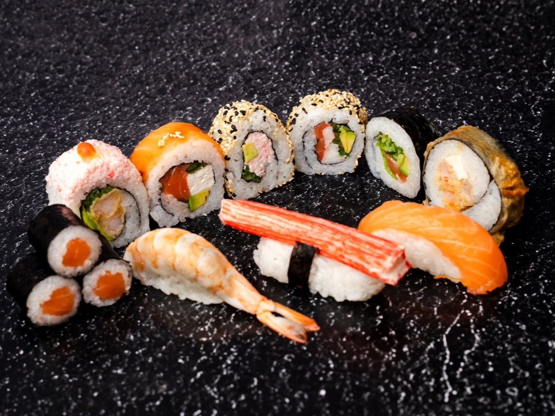 Mix Platter 7 - 50 Pieces
