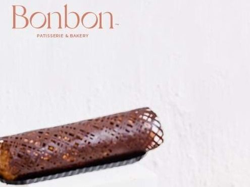 Chocolate Eclair