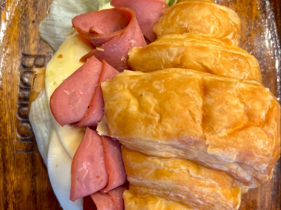 Roast Beef Croissant