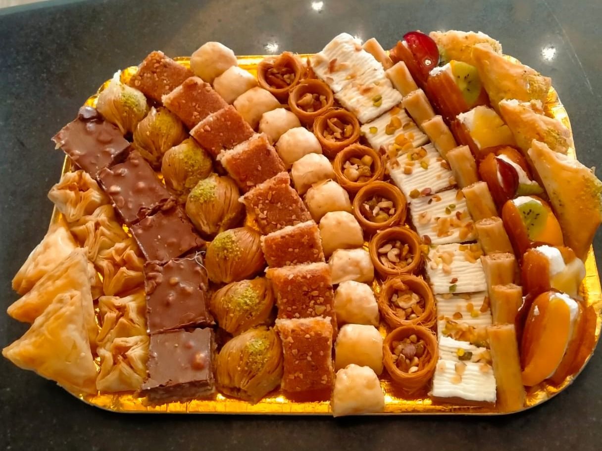 Luxurious Mixed Oriental Kilo (2)