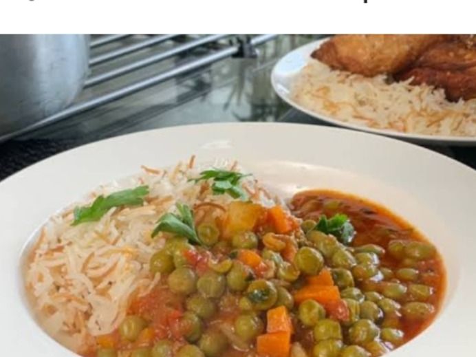 Peas with Carrots and Potatoes with Quarter Chicken Breast