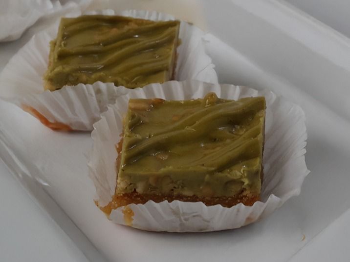 Chocolate Pistachio Basbousa 250 Gram