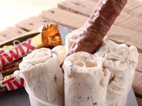 Oreo And Twix Ice Cream Roll