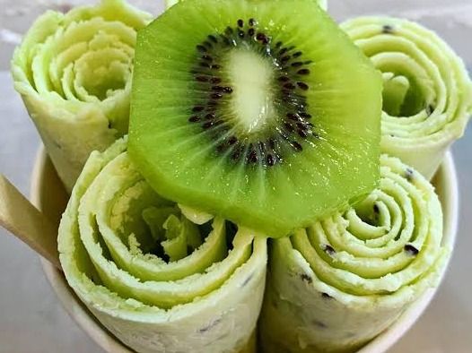 Kiwi Ice Cream Roll