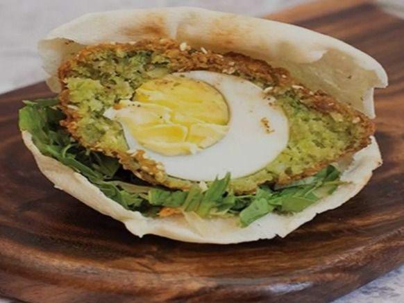 Falafel with Eggs