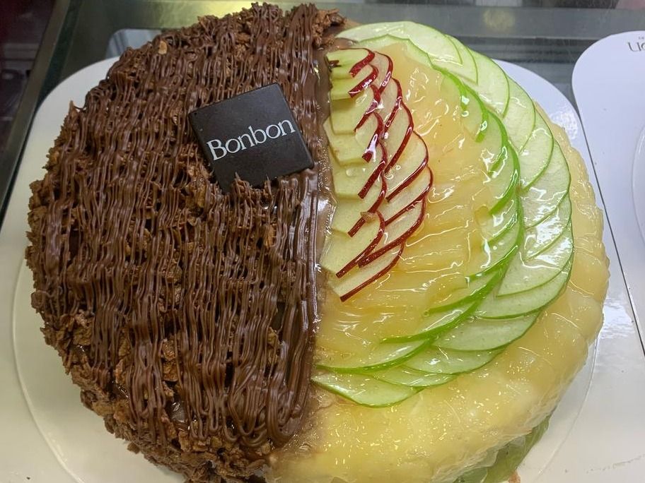 Milk Feuilletine Chocolate And Fruit Torte(24)