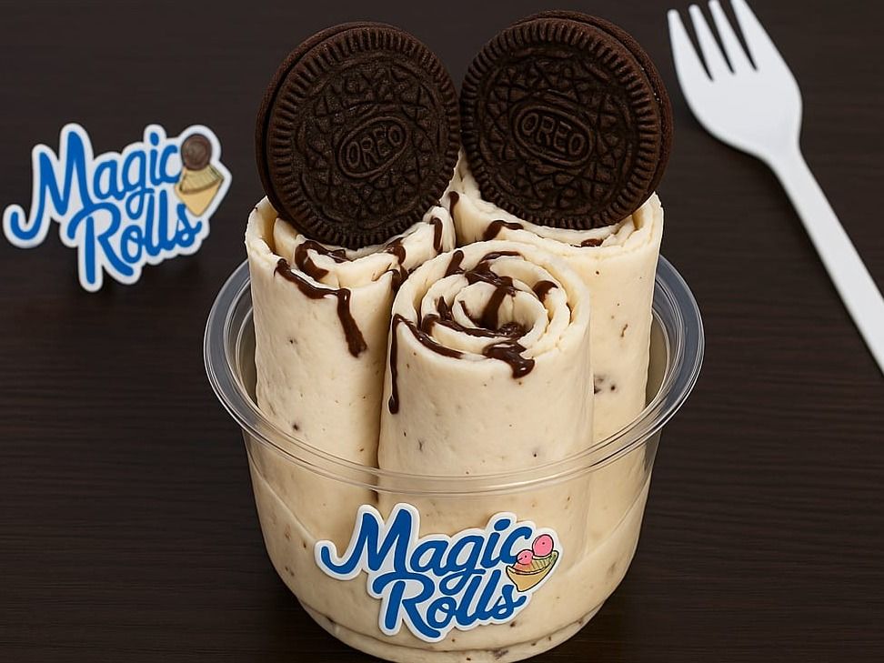 Oreo Biscuit Ice Cream Roll