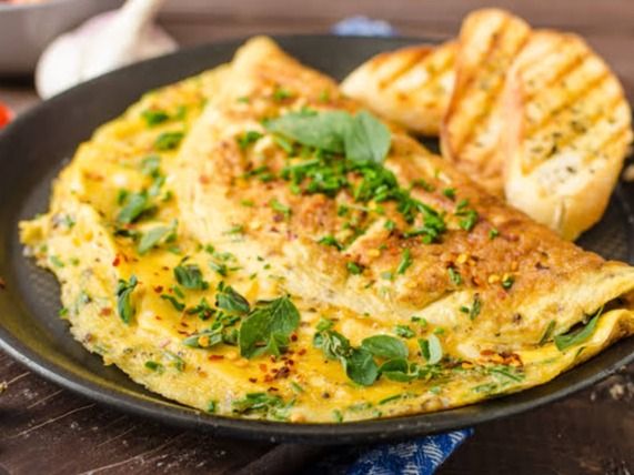 Omelet roll with Roumy cheese